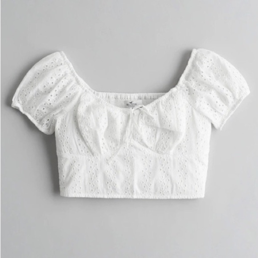 Hollister White Eyelet Ruched Neckline Puff-Sleeve Blouse